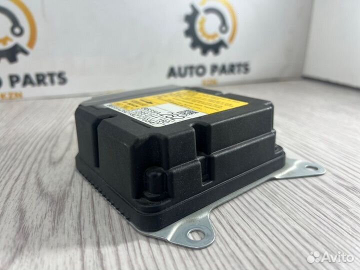 Блок управления SRS Mitsubishi Outlander 3 4J12