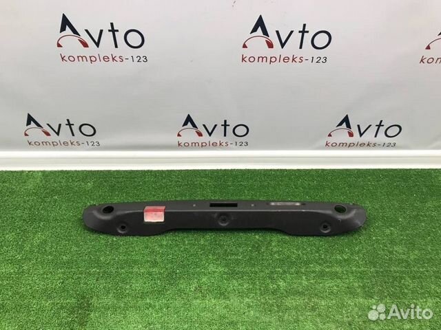 Обшивка крышки багажника Mercedes-Benz C-Class