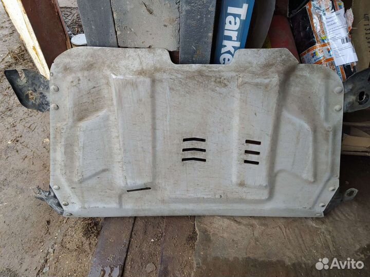 Защита двигателя б/у тойота камри (camry) 50/55