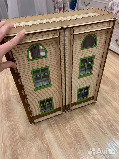 Детский деревянный игрушечный домик с мебелью