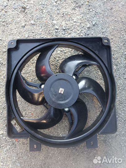 Продам вентилятор охлаждения лада калина