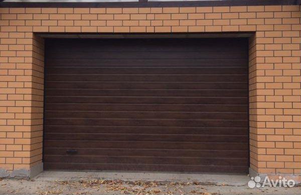 Секционные ворота