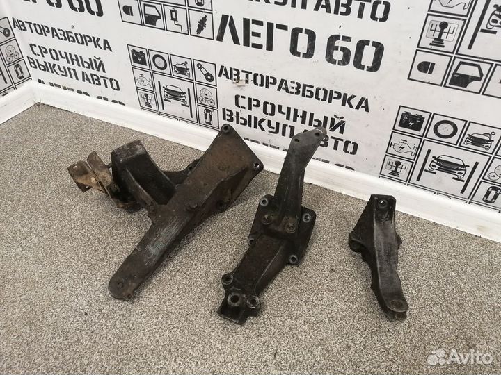 Кронштейн для VW Transporter T2, T3