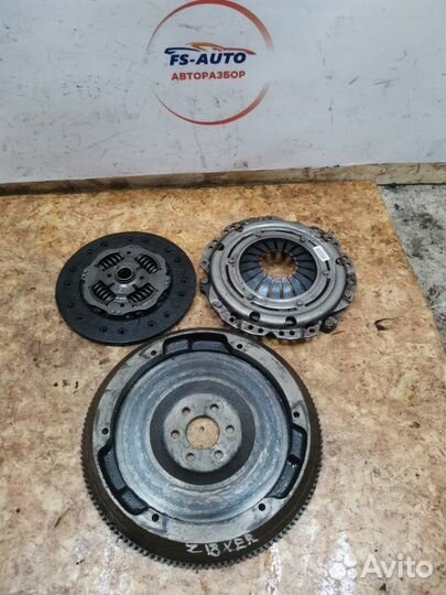 Комплект сцепления Opel Astra H хетчбек 1.8 Z18XER