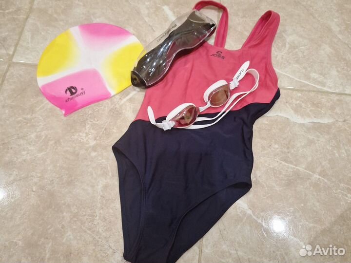 Для бассейна купальник, очки, шапочка Joss