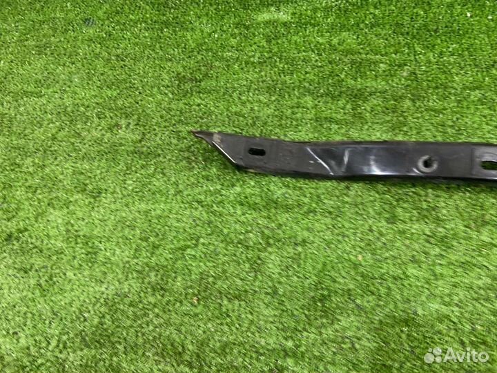 Кронштейн бампера задний правый Mercedes V220 W447