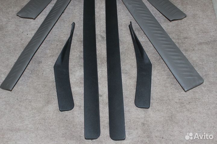 Порожки салонные комплект Chevrolet TrailBlazer 1