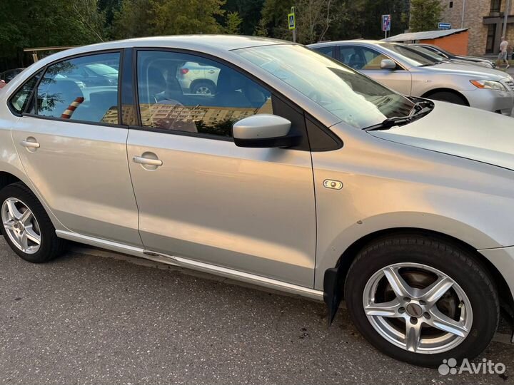 Volkswagen Polo 1.6 AT, 2011, 162 000 км