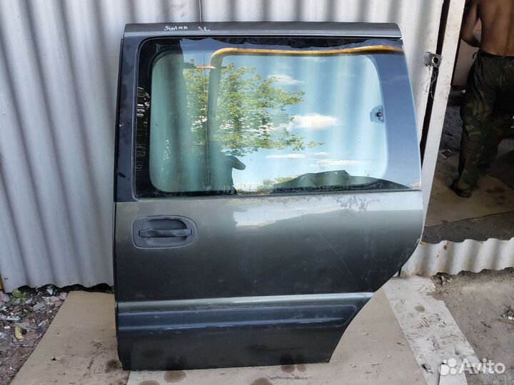Дверь задния левая на Opel Sintra