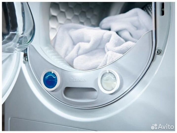 Сушильная машина Miele TWR780WP, белый