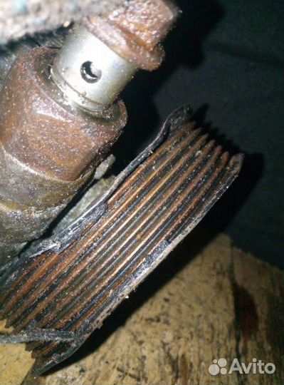 Насос гур Toyota Rav 4 Xa 20 2.0 2002