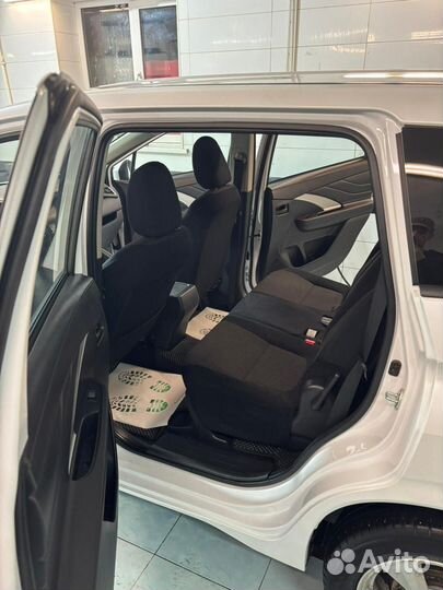 Mitsubishi Xpander 1.5 AT, 2023, 14 000 км