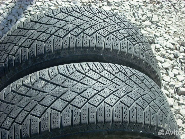 Continental ContiVikingContact 7 205/55 R16 94T