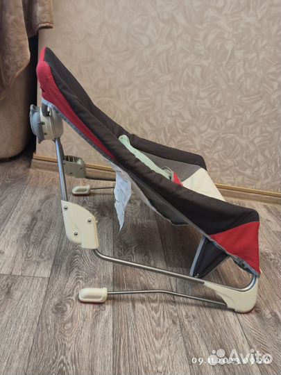 Шезлонг детский