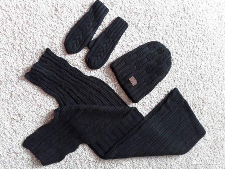 Комплект шапка+шарф +варежки