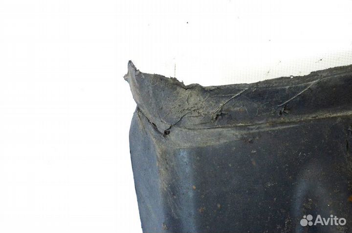 Крыло ведущего моста, заднее правое volvo FH (01.0