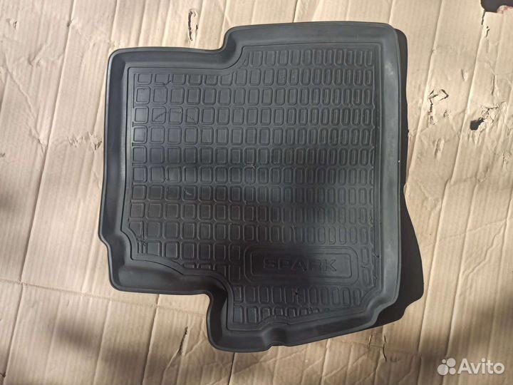 Автомобильные коврики резиновые