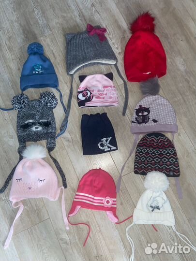 Шапки пакетом Tavitta, Futurino, hello kitti