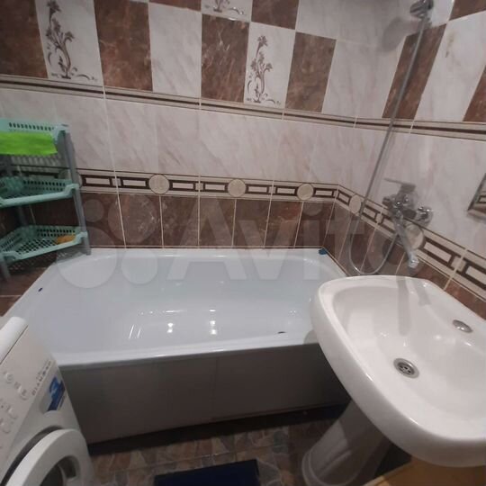 2-к. квартира, 50 м², 2/9 эт.