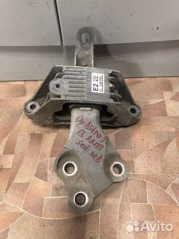 Подушка двигателя левая Opel Astra j