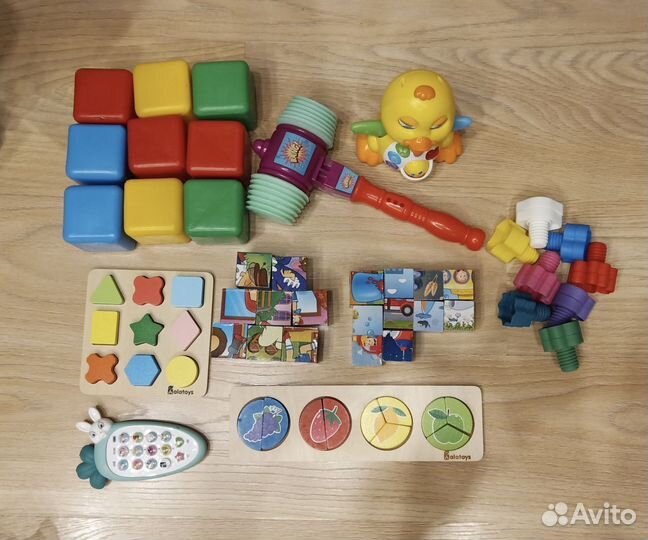 Развивающие игрушки пакетом