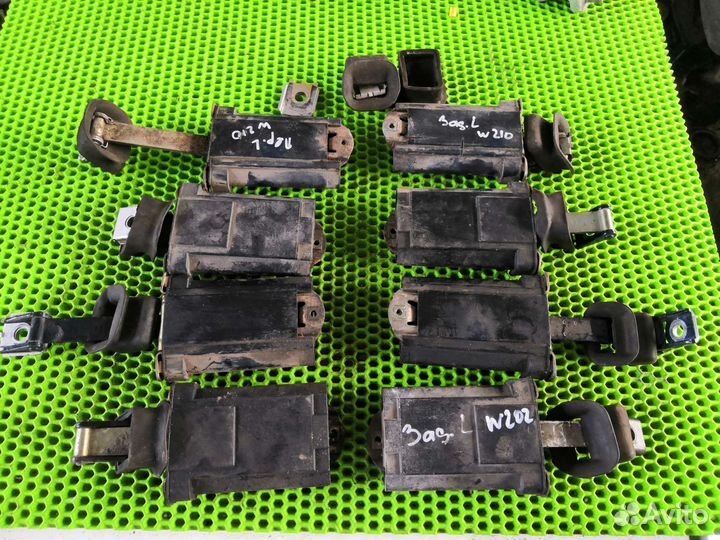 Ограничитель двери мерседес W210, w202