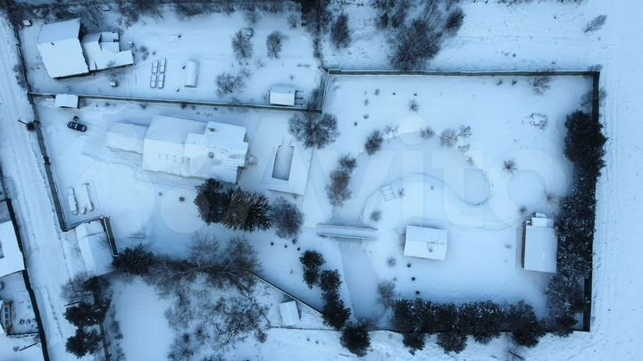 Дом 320 м² на участке 73 сот.