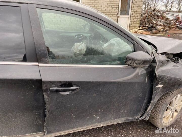 Дверь передняя правая Nissan Tiida C13