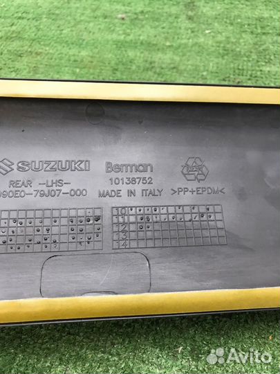 Молдинг двери задний левый Suzuki Sx4 2006-2013