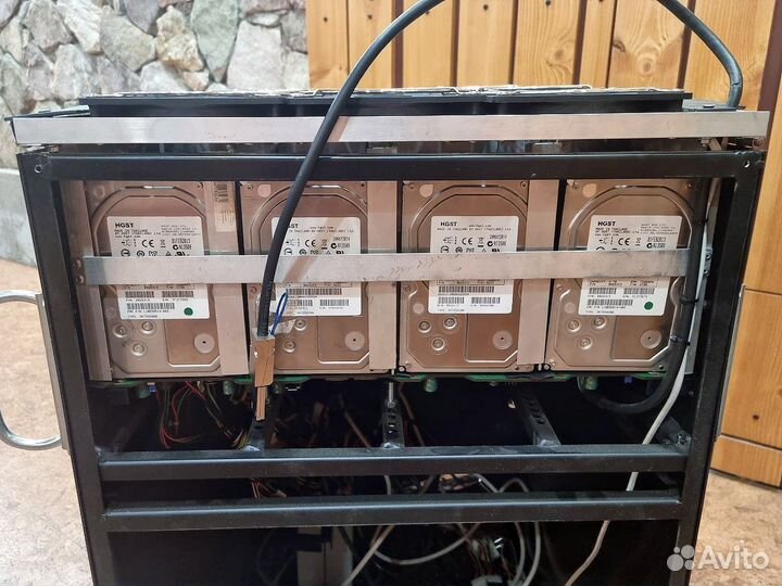 Внешние схд (дисковые полки) на 80 HDD SAS/sata