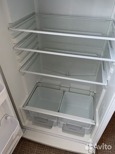 Холодильник бу indesit