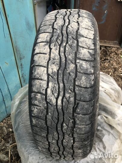Bridgestone Dueler H/T 687 225/65 R17