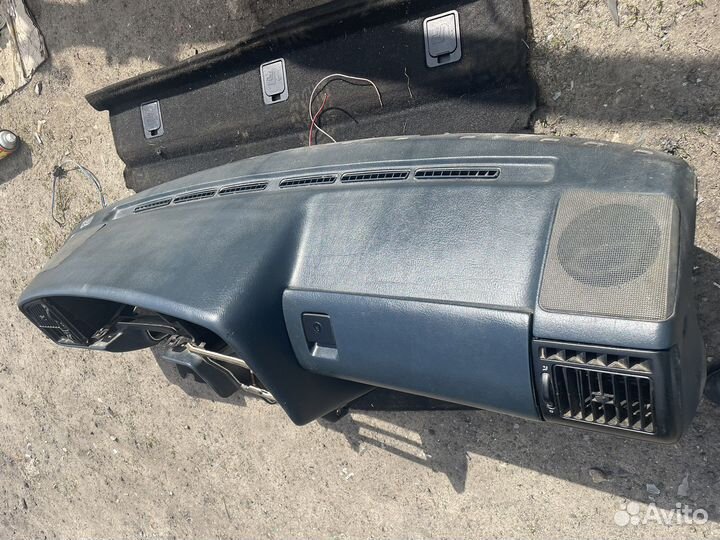 Панель, торпеда Volkswagen Passat B3 357857083