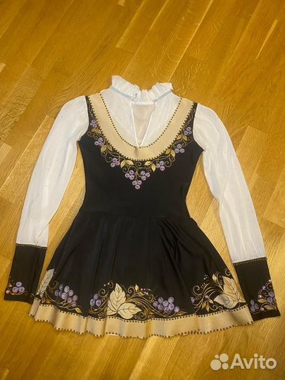 Костюм для фигурного катания