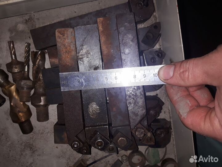 Резцы для токарного станка