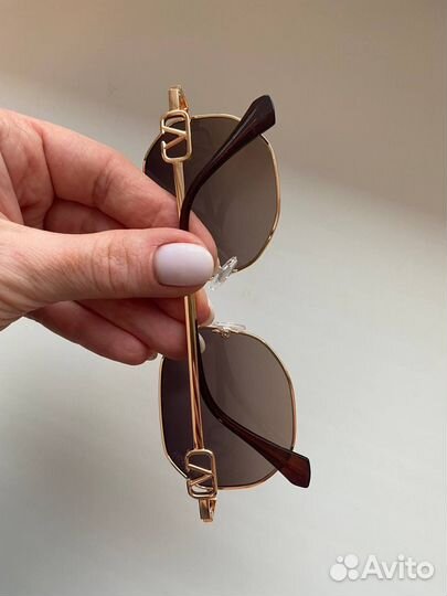 Солнцезащитные очки женские