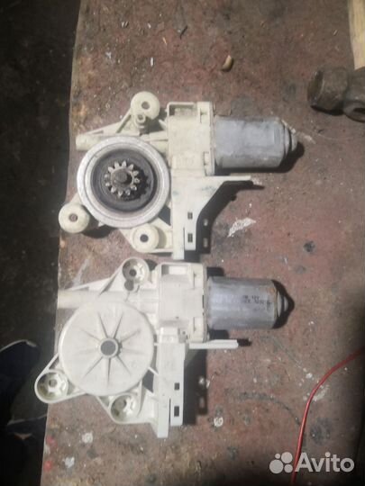 Моторчики стеклоподъемника Ford focus 2