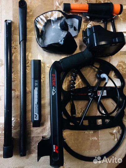 Металлоискатель Minelab E-trac