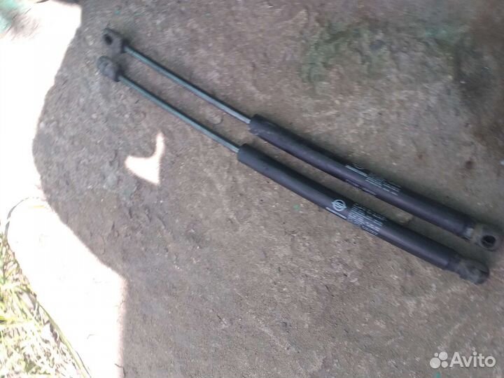 Амортизаторы капота Ssang Yong Kyron