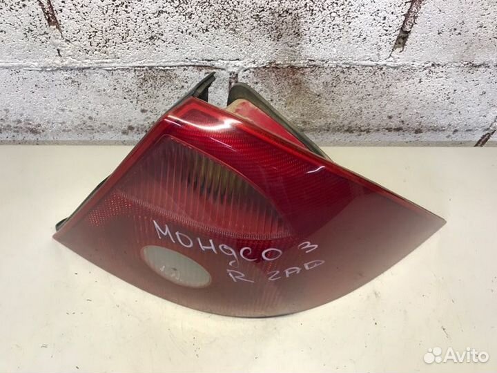 Фонарь задний правый Ford Mondeo 3 лифтбек 1.8