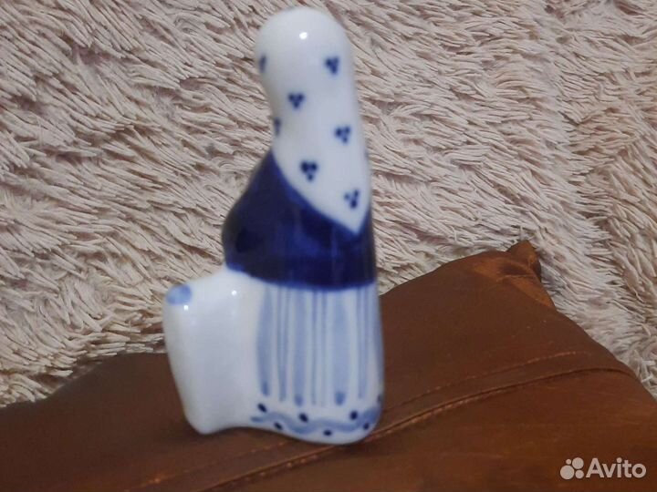 Статуэтка фарфор Аленушка и братец Иванушка, Гжель
