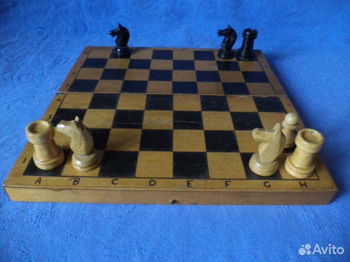 Доска шахматная деревянная