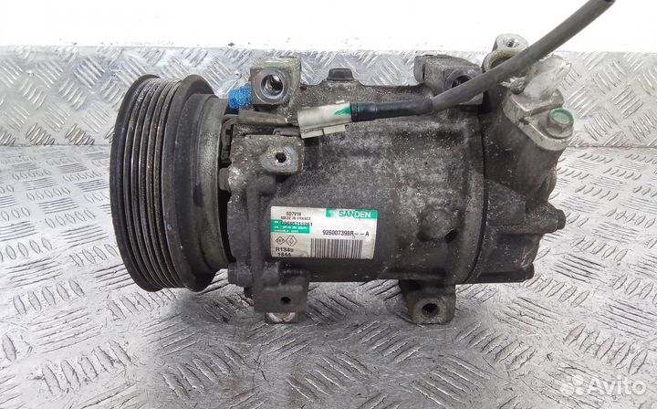Компрессор системы кондиционирования Renault Duste