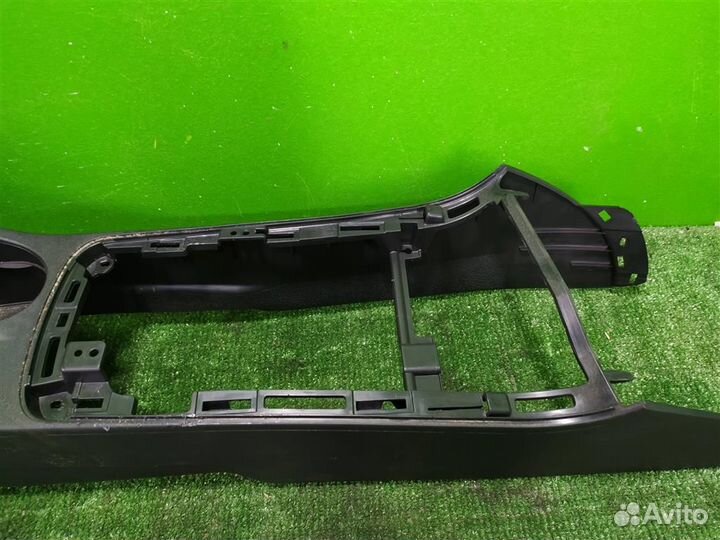 Консоль центральная с подлокотником KIA ceed (ED)