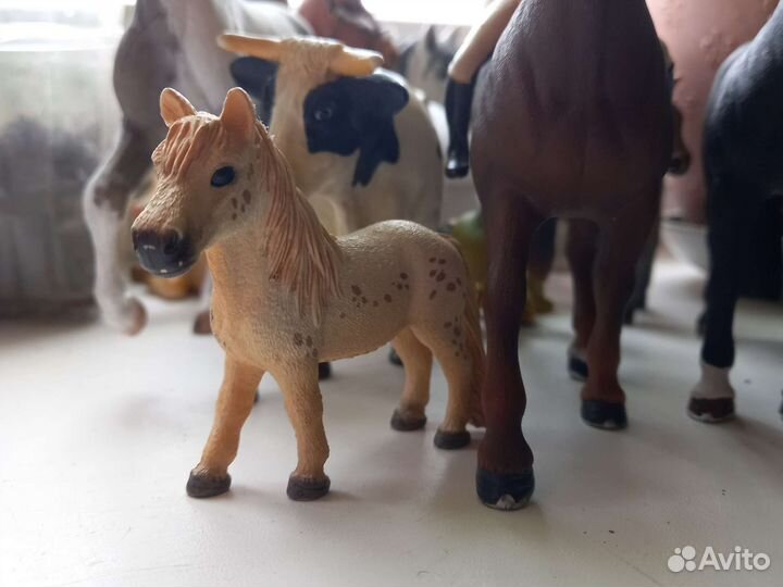 Фигурки лошадей schleich