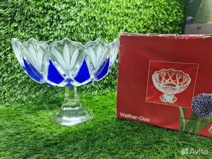 Ваза для фруктов на ножке Walther-Glas Saturn синя