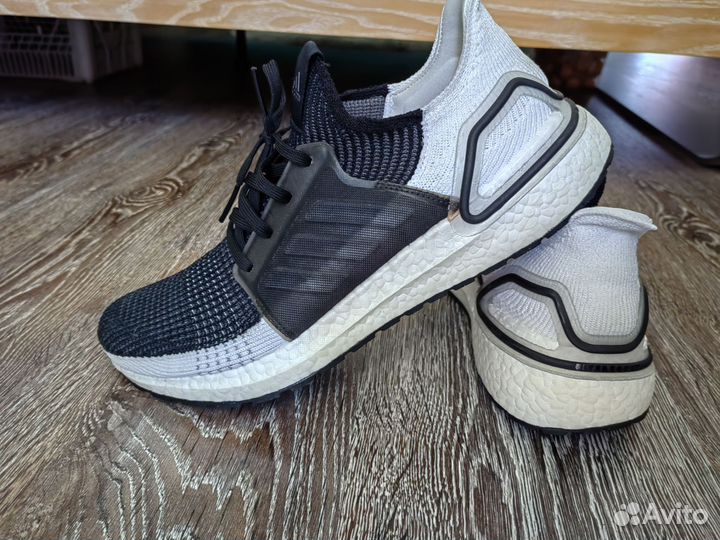 Кроссовки adidas ultraboost 19