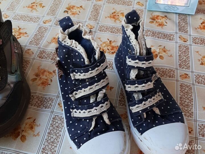 Ботинки для девочки28р