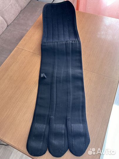 Фен щетка вращающаяся новая