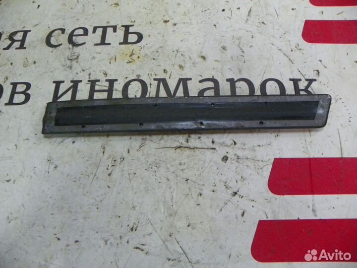 Молдинг задней левой двери Nissan X-Trail